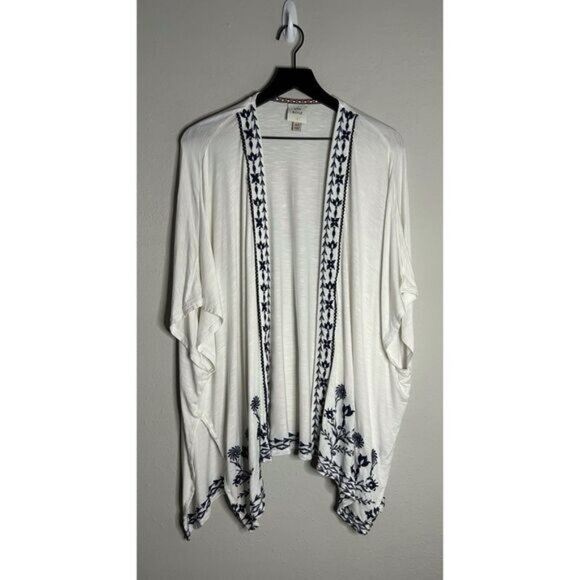 Knox Rose Tops - Knox Rose White Kimono Top with Navy Embroidery Size M/L